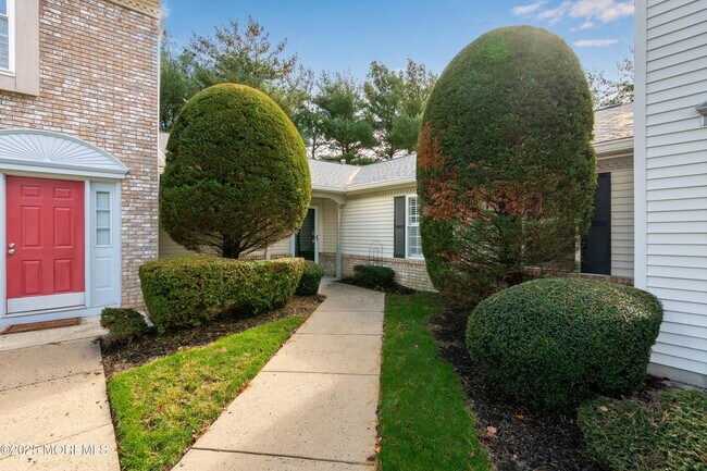 Building Photo - 9 Ambrose Ln