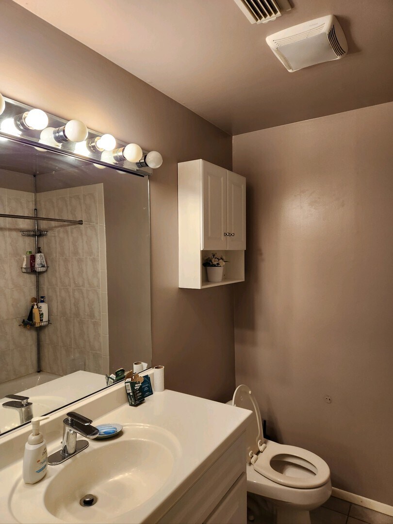 Building Photo - 1021 Boxwood Ct