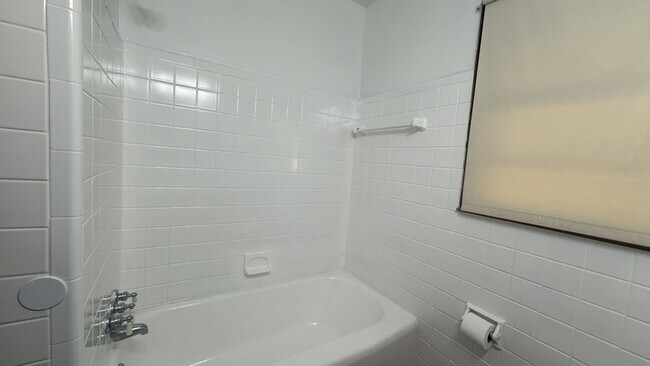 Building Photo - 249 Wayne Ave