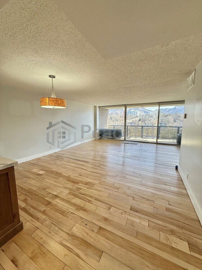 Building Photo - 515 S 1000 E