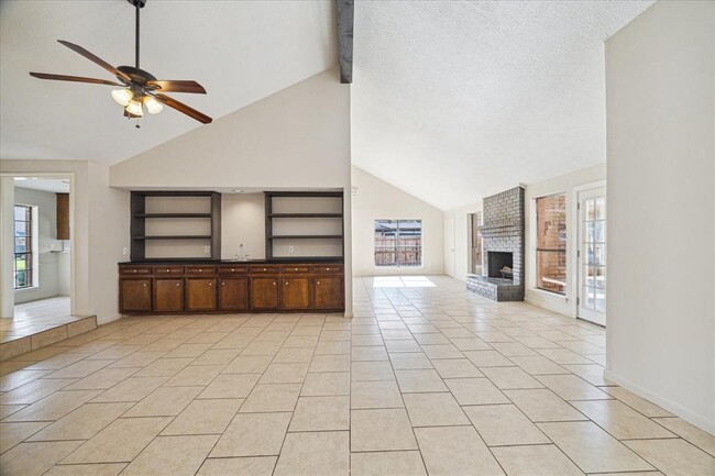 Building Photo - 2302 Bright Meadows Dr