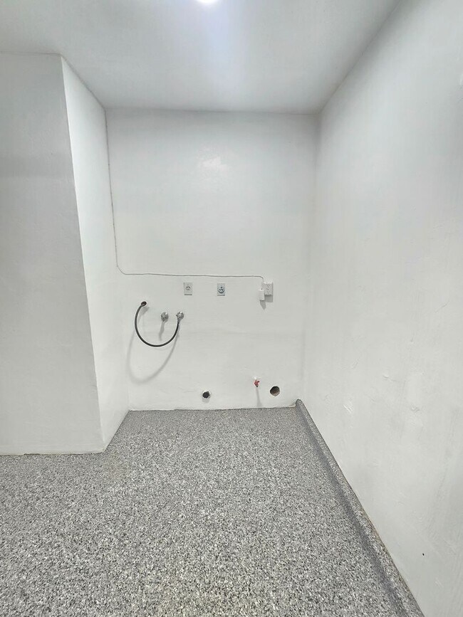 Building Photo - Fully Renovated 3 Bedroom & 2 bathroom Home with Huge Backyard – California City!