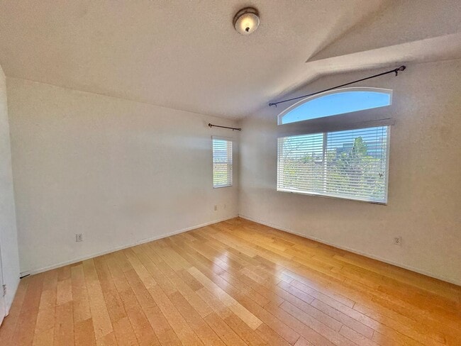 Building Photo - 2 bedroom Scripps Ranch Gem with Attached ...