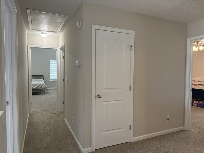 Building Photo - 261 Sapwood Wy