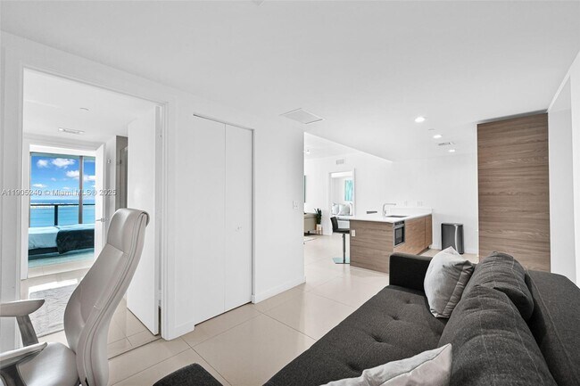 Building Photo - 1300 S Miami Ave