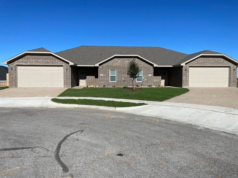 Building Photo - 706 Tower Mill Ct