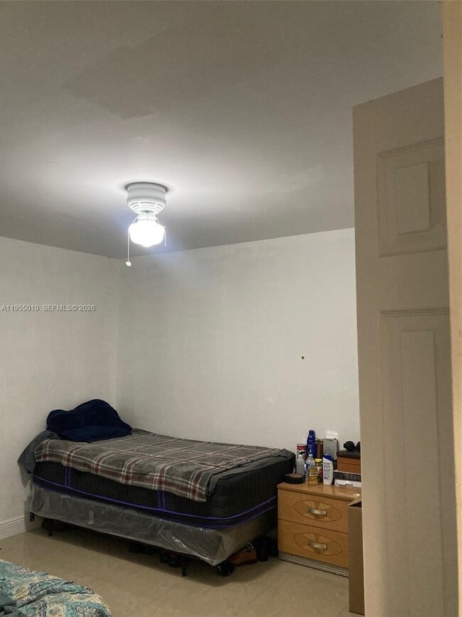 Building Photo - 4737 NW 5th Ave