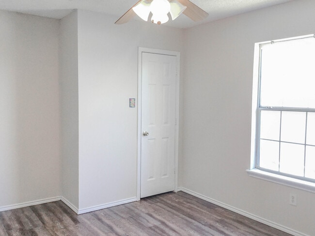 Building Photo - 6230 6th St