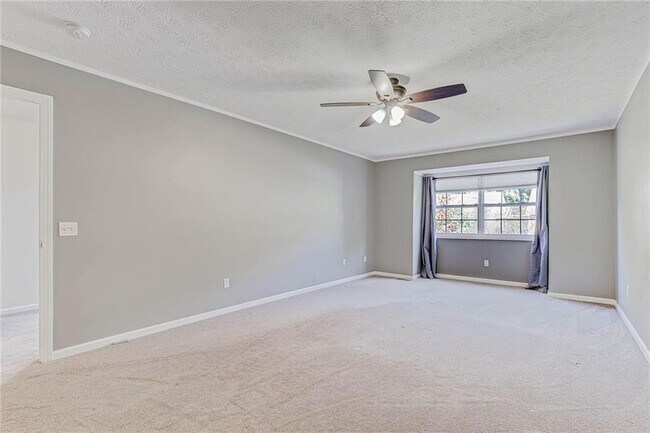 Building Photo - 1285 Courtney Dr