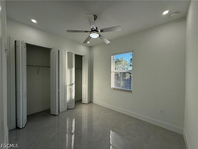 Building Photo - 207 W 15th St