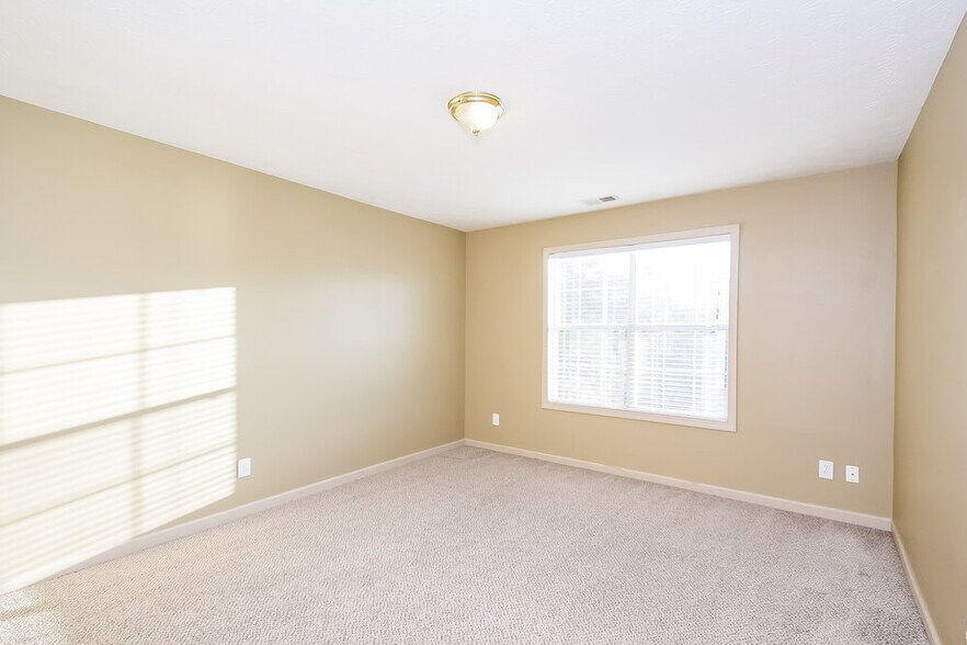 Building Photo - 5028 Burling Mill Dr