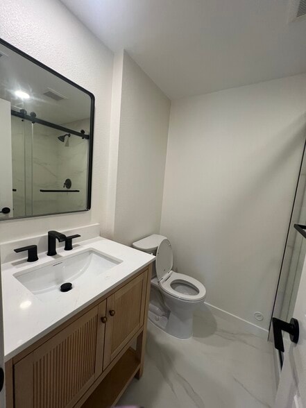 Building Photo - 1 Rippling