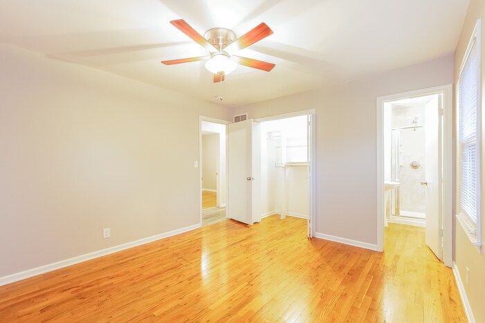 Building Photo - 9425 Goddard