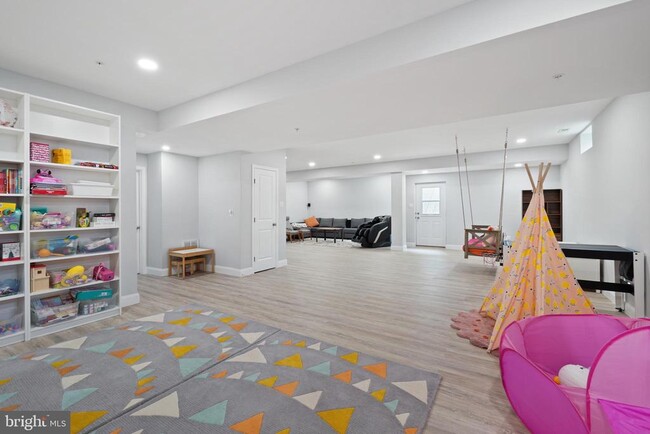 Building Photo - 12609 Hallman Ct