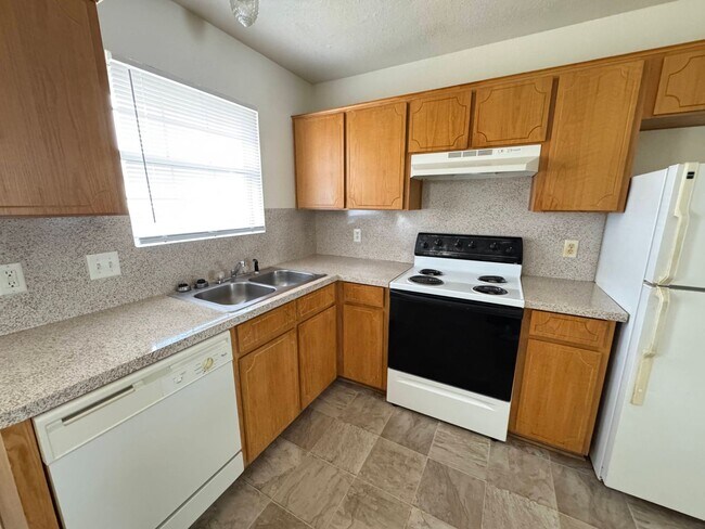 Building Photo - 4503 Jeff Scott Dr