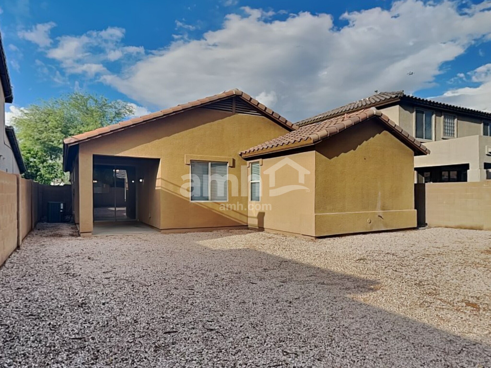 Building Photo - 8851 W Payson Rd