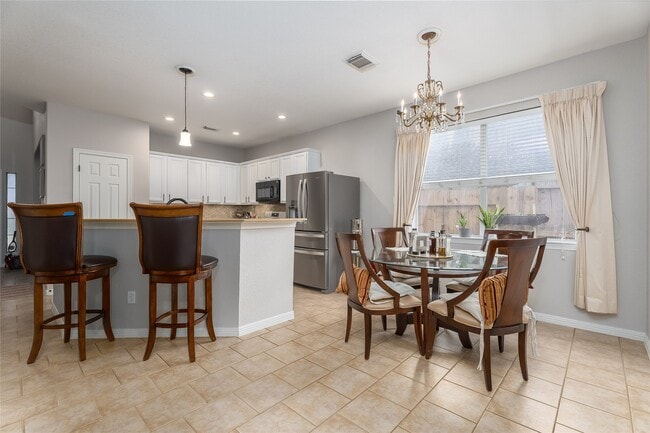 Building Photo - 6142 Bradie Ct