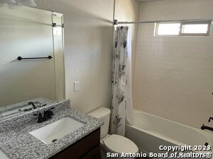 Building Photo - 10317 Lynwood Vlg