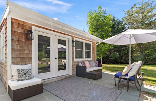 Building Photo - 14 Millstone Dr