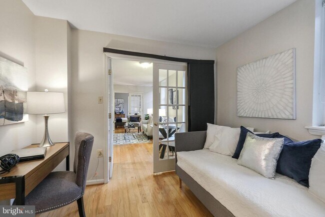 Building Photo - 1438 Meridian Pl NW