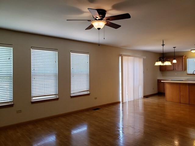 Building Photo - 1655 Quinn Dr