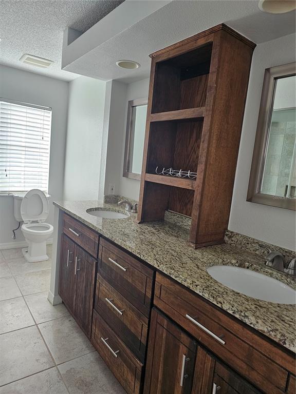 Building Photo - 417 Lake of the Woods Dr