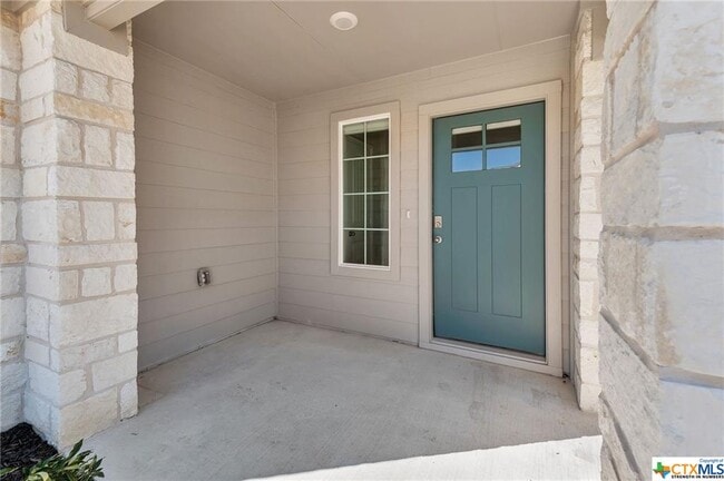Building Photo - 585 Apache Plum Dr