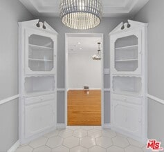 Building Photo - 906 Croft Ave