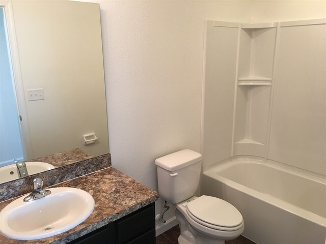 Building Photo - 3330 Bradley Creek Pkwy