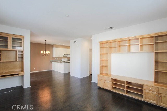 Building Photo - 941 S Bluff Rd