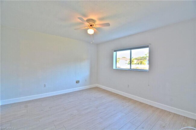 Building Photo - 2330 Naples Trace Cir