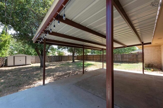 Building Photo - 4661 Briarwood Dr