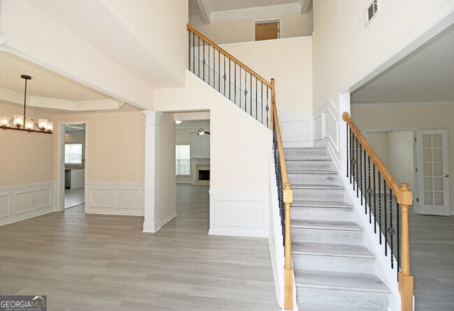 Building Photo - 8155 Cavendish Pl