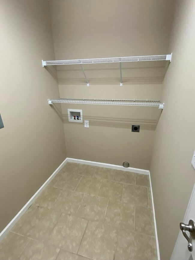 Building Photo - 367 Hendrixson Dr