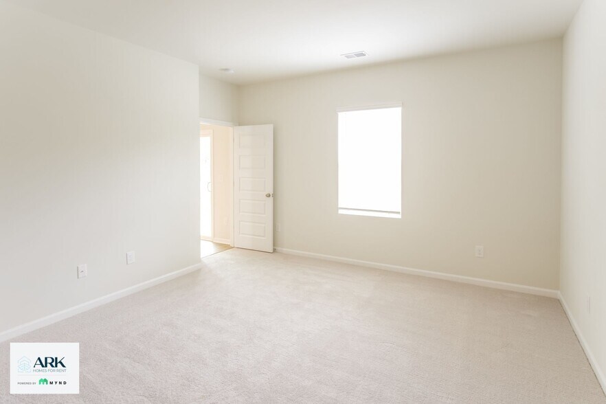 Building Photo - 1130 Joywood Dr