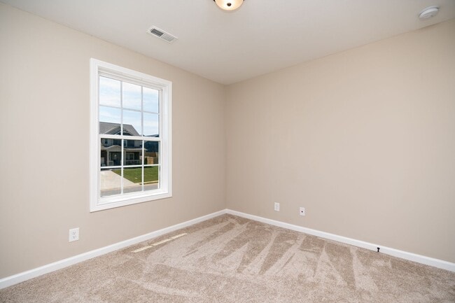 Building Photo - 1325 Shockey Dr