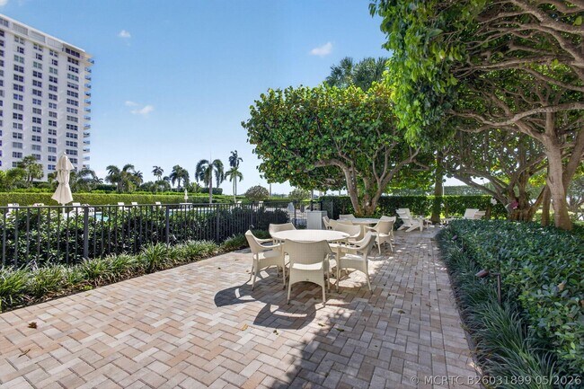Building Photo - 1801 S Flagler Dr