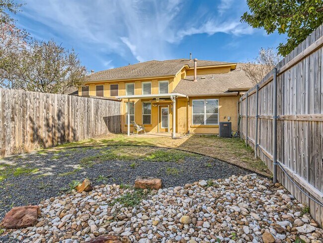 Building Photo - 2210 Onion Creek Pkwy