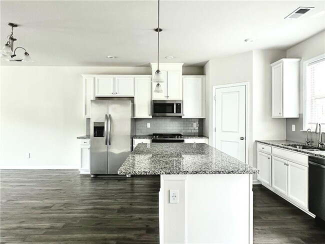 Building Photo - 3658 Hidden Valley Cir
