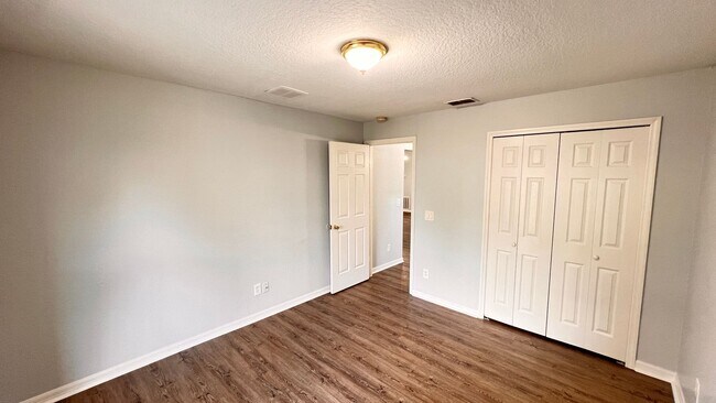 Building Photo - Charming 3-Bed, 2-Bath Home in Orlando