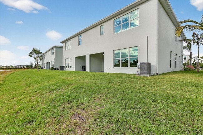 Building Photo - 3552 NW Solange Ct