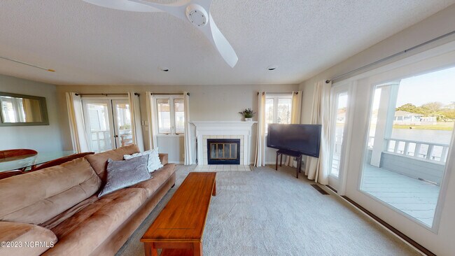 Building Photo - 1714 Deerfield Dr SW
