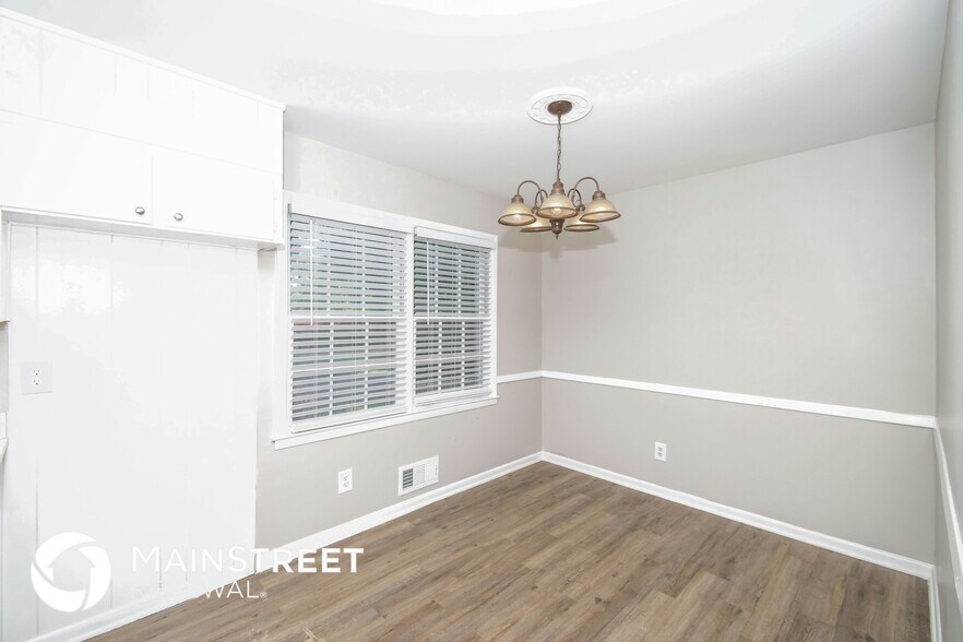 Building Photo - 2693 Stoneview Terrace