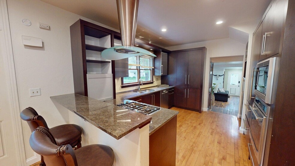 Building Photo - 1625 N Union St