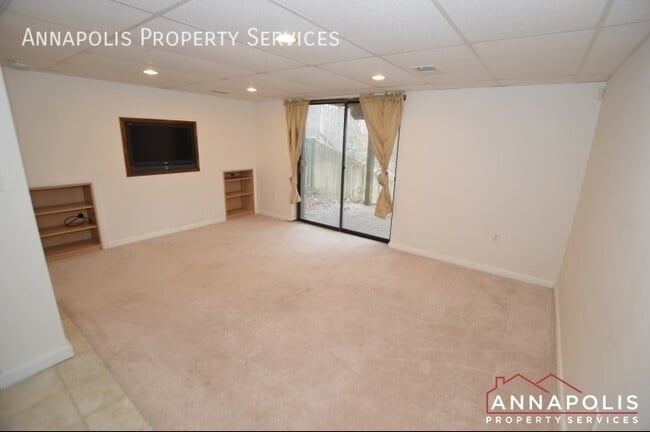 Building Photo - 430 Knottwood Ct