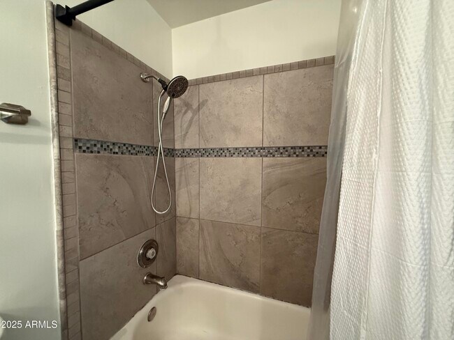 Building Photo - 8902 E Cholla St