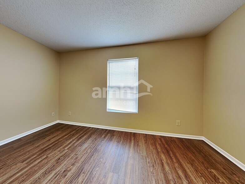 Building Photo - 786 Hickory Pine Dr