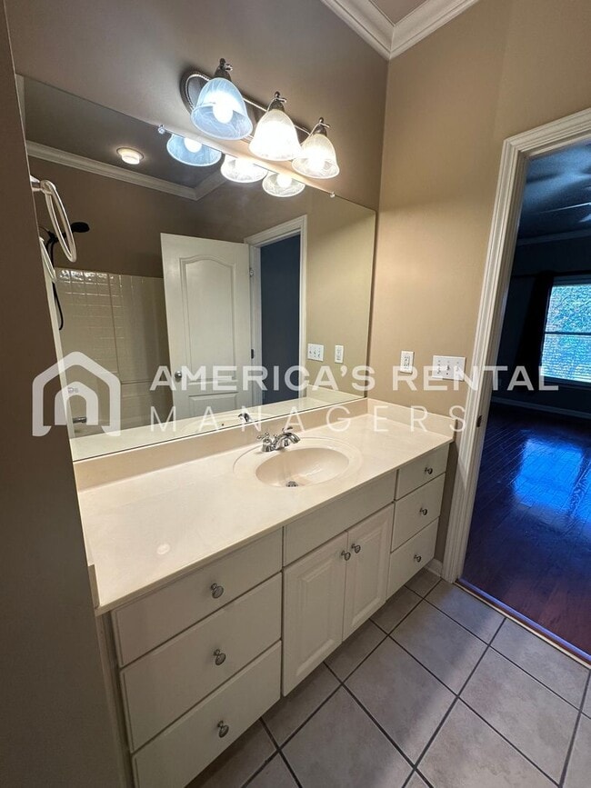Building Photo - Beautiful Home for Rent in Birmingham, AL!!!! Available to View Now!!!
