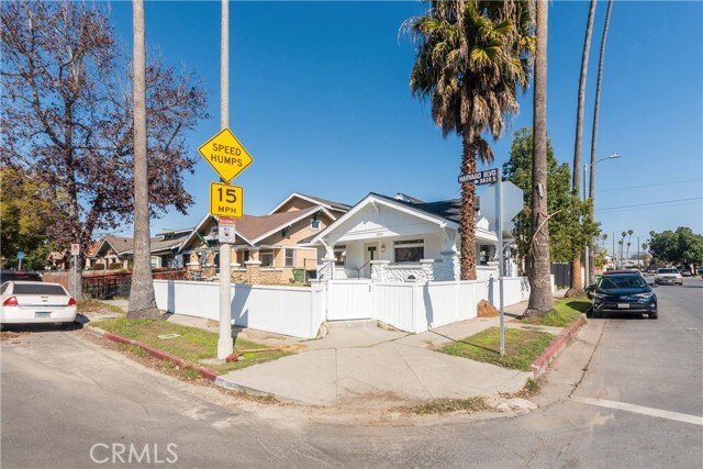 Building Photo - 3890 S Harvard Blvd