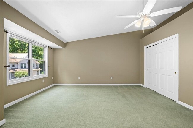 Building Photo - 116 Weatherstone Dr